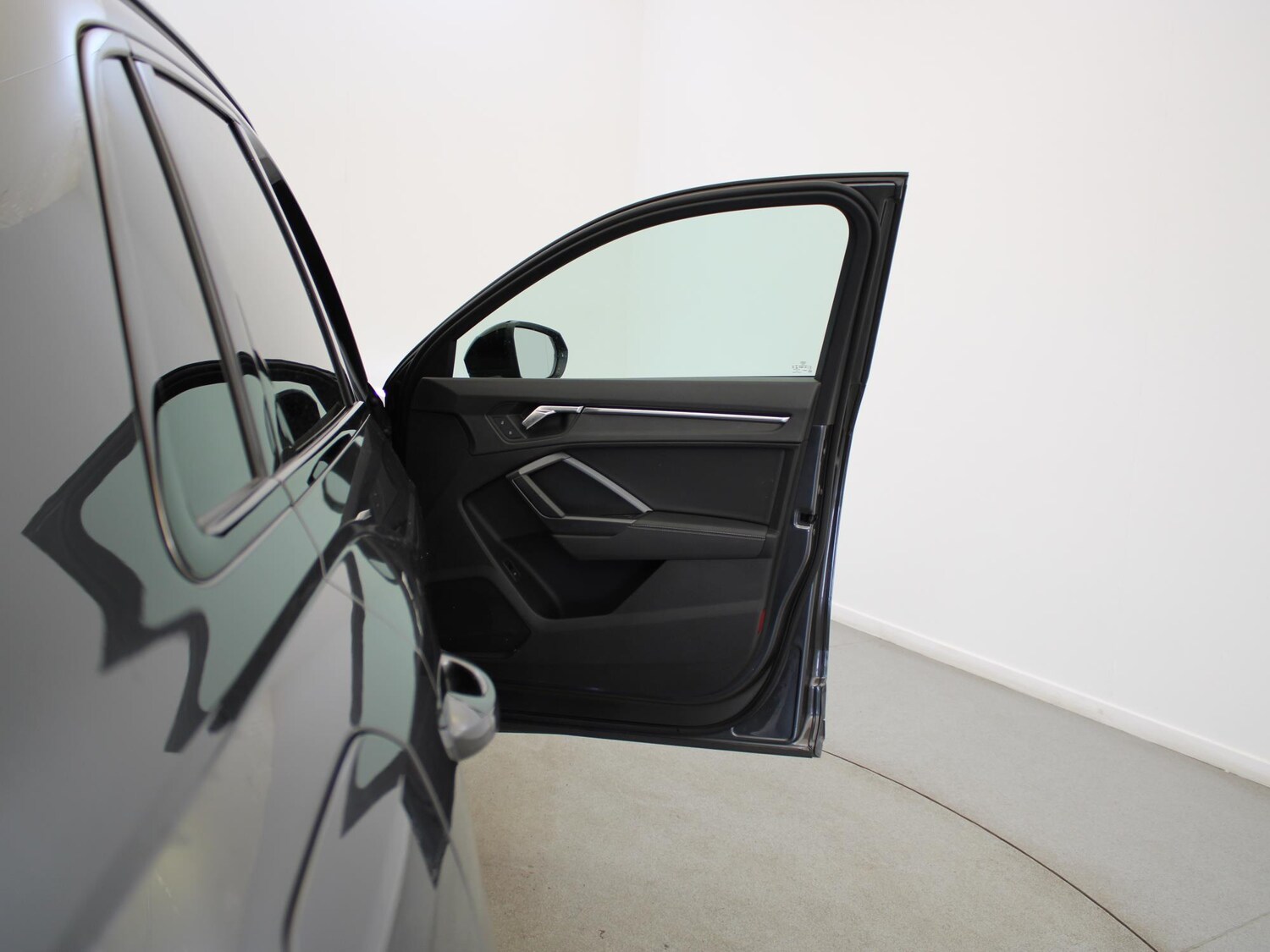 Used Audi Q3 2021 for sale - 77742127: Photo 32