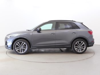 Used Audi Q3 2021 for sale - 77742127: Photo