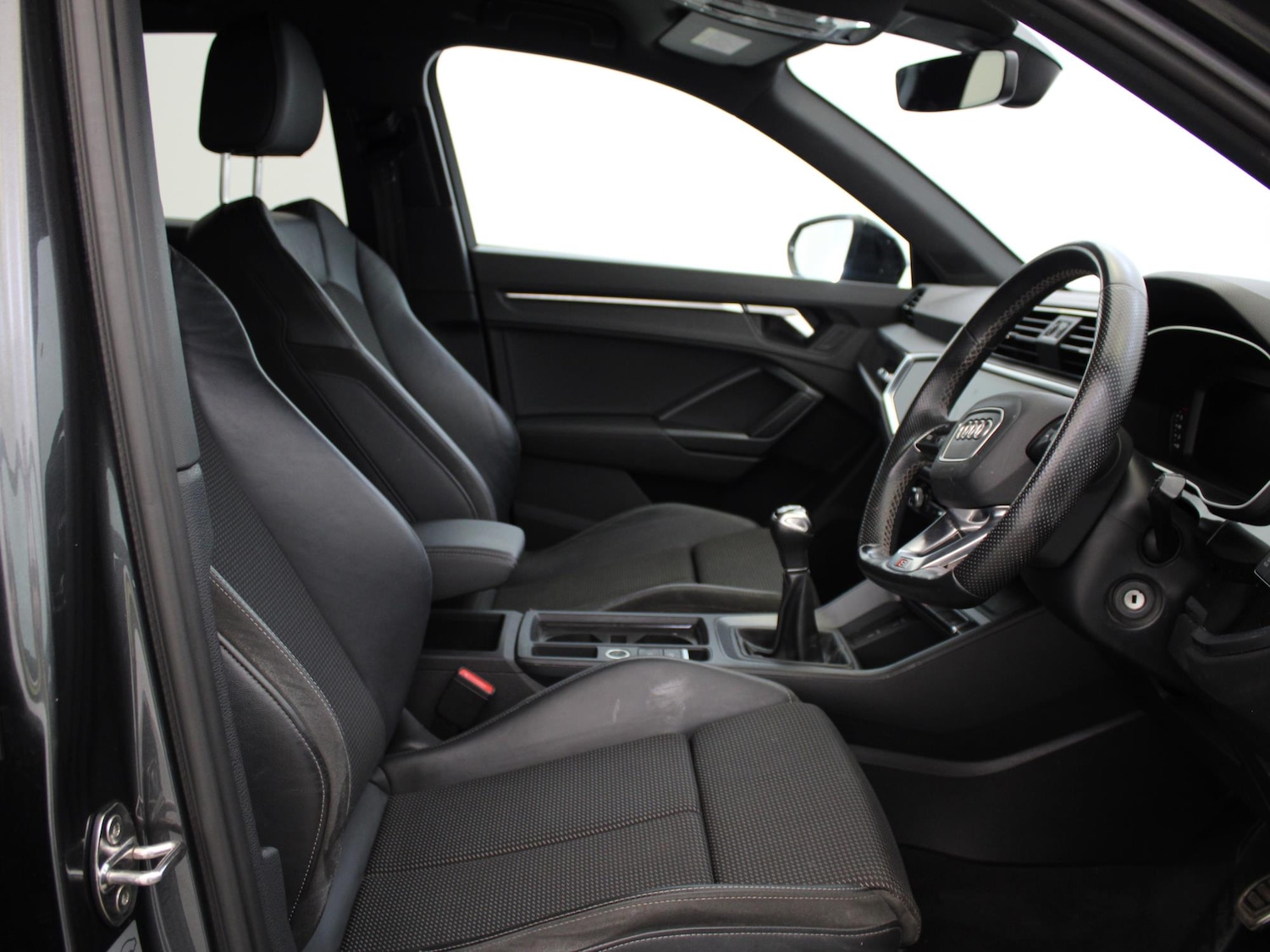 Used Audi Q3 2021 for sale - 77742127: Photo 9