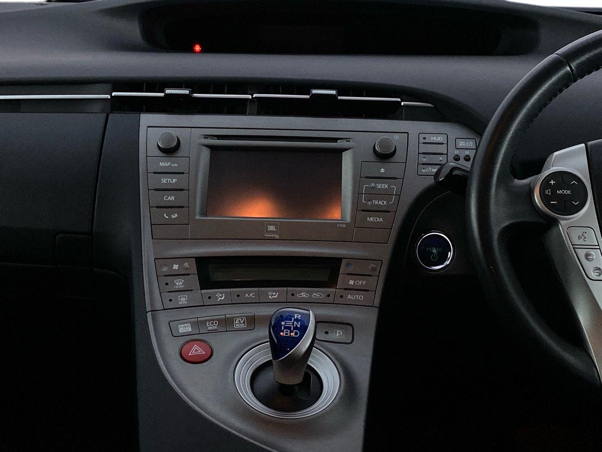 Used Toyota Prius 2015 for sale - 76353257: Photo 10