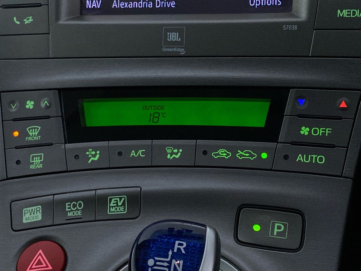 Used Toyota Prius 2015 for sale - 76353257: Photo 21