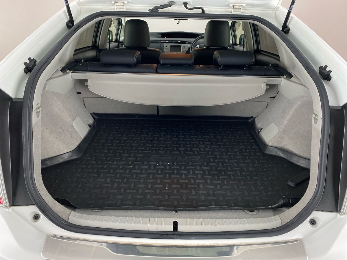 Used Toyota Prius 2015 for sale - 76353257: Photo 27