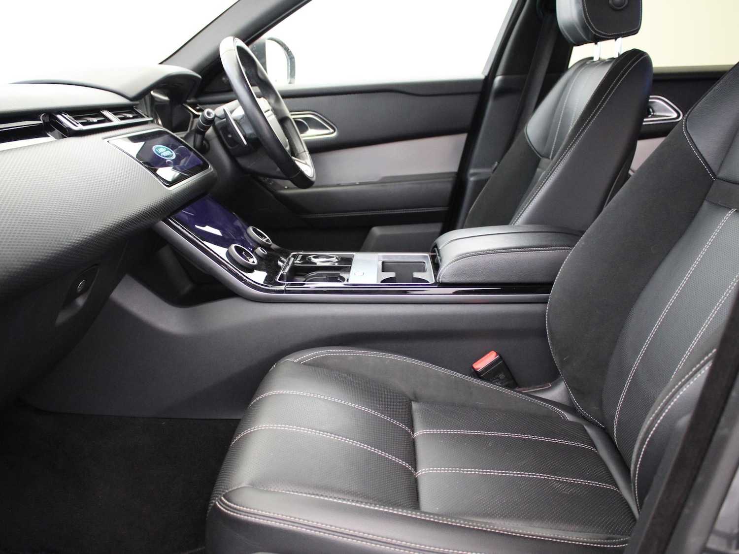 Used Land Rover Range Rover Velar 2018 for sale - 76844615: Photo 10