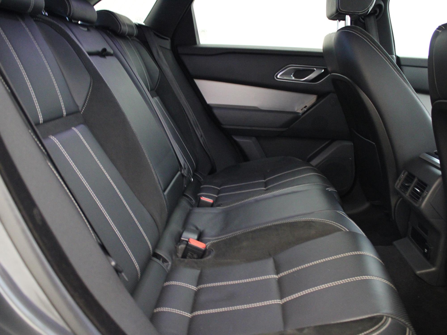 Used Land Rover Range Rover Velar 2018 for sale - 76844615: Photo 14