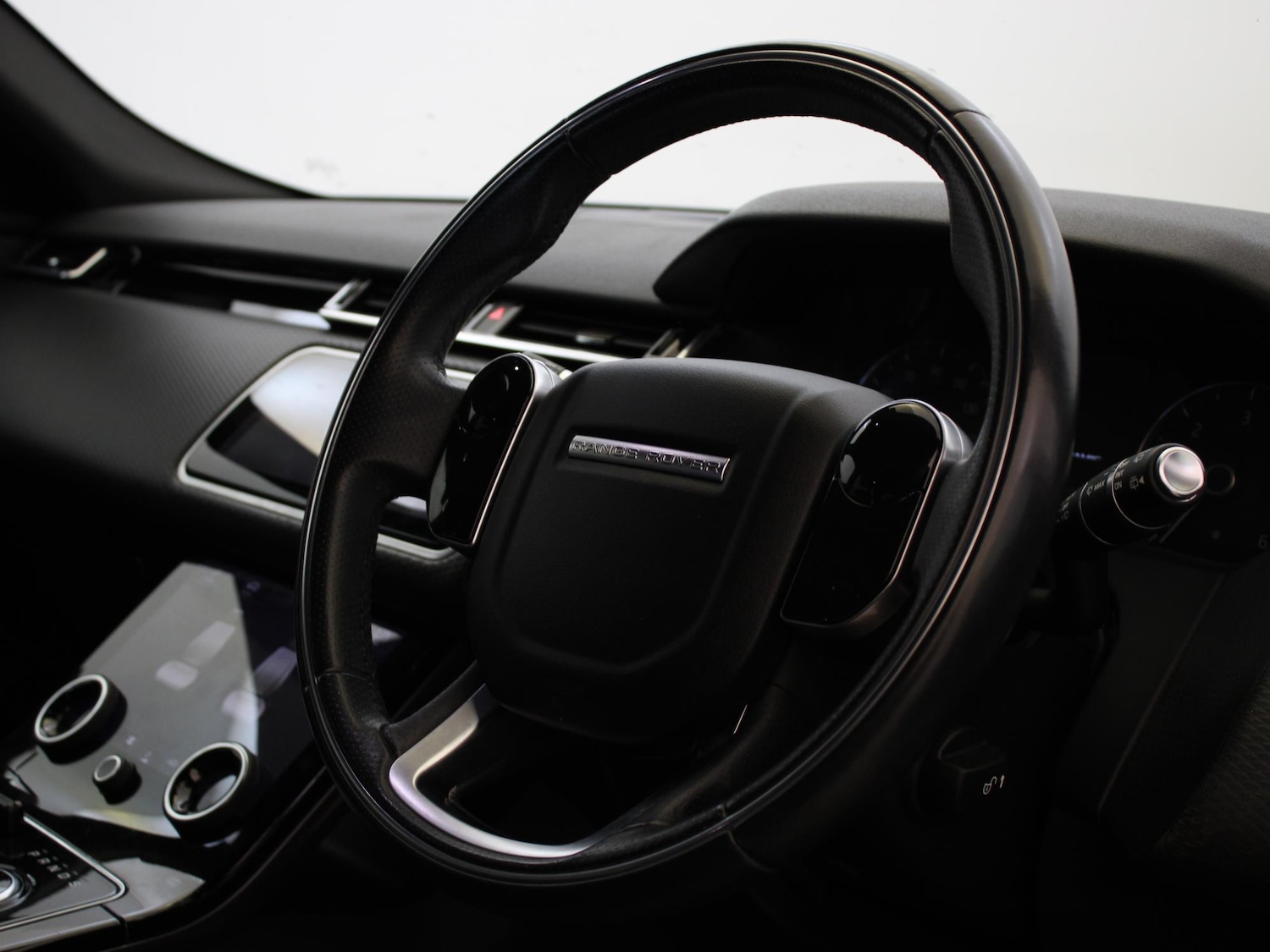 Used Land Rover Range Rover Velar 2018 for sale - 76844615: Photo 15