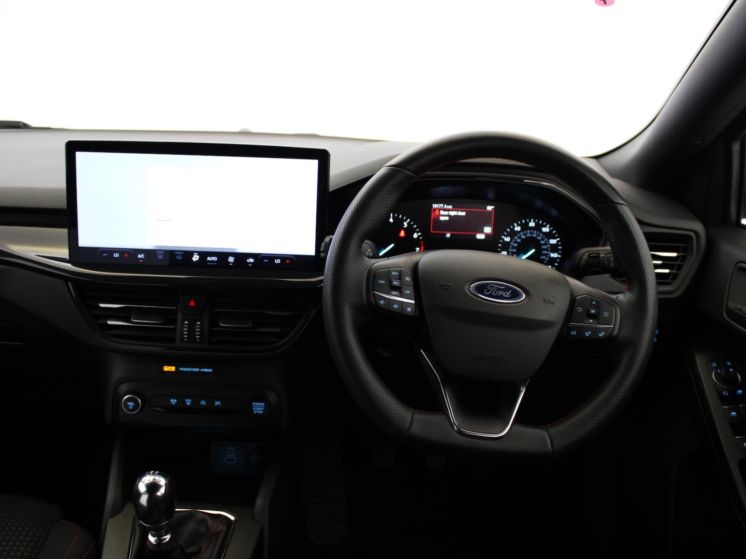 Used Ford Focus 2023 for sale - 76158202: Photo 11