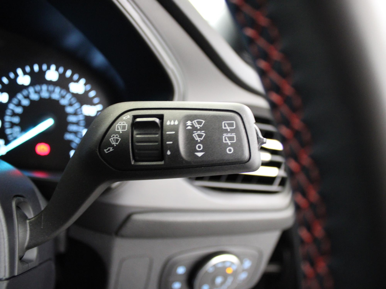 Used Ford Focus 2023 for sale - 76158202: Photo 25