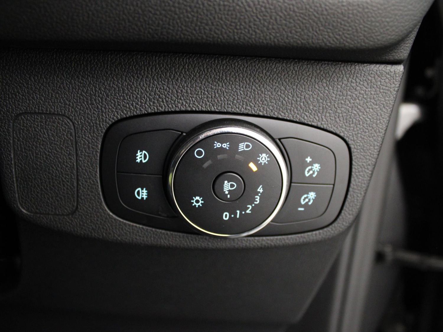 Used Ford Focus 2023 for sale - 76158202: Photo 26