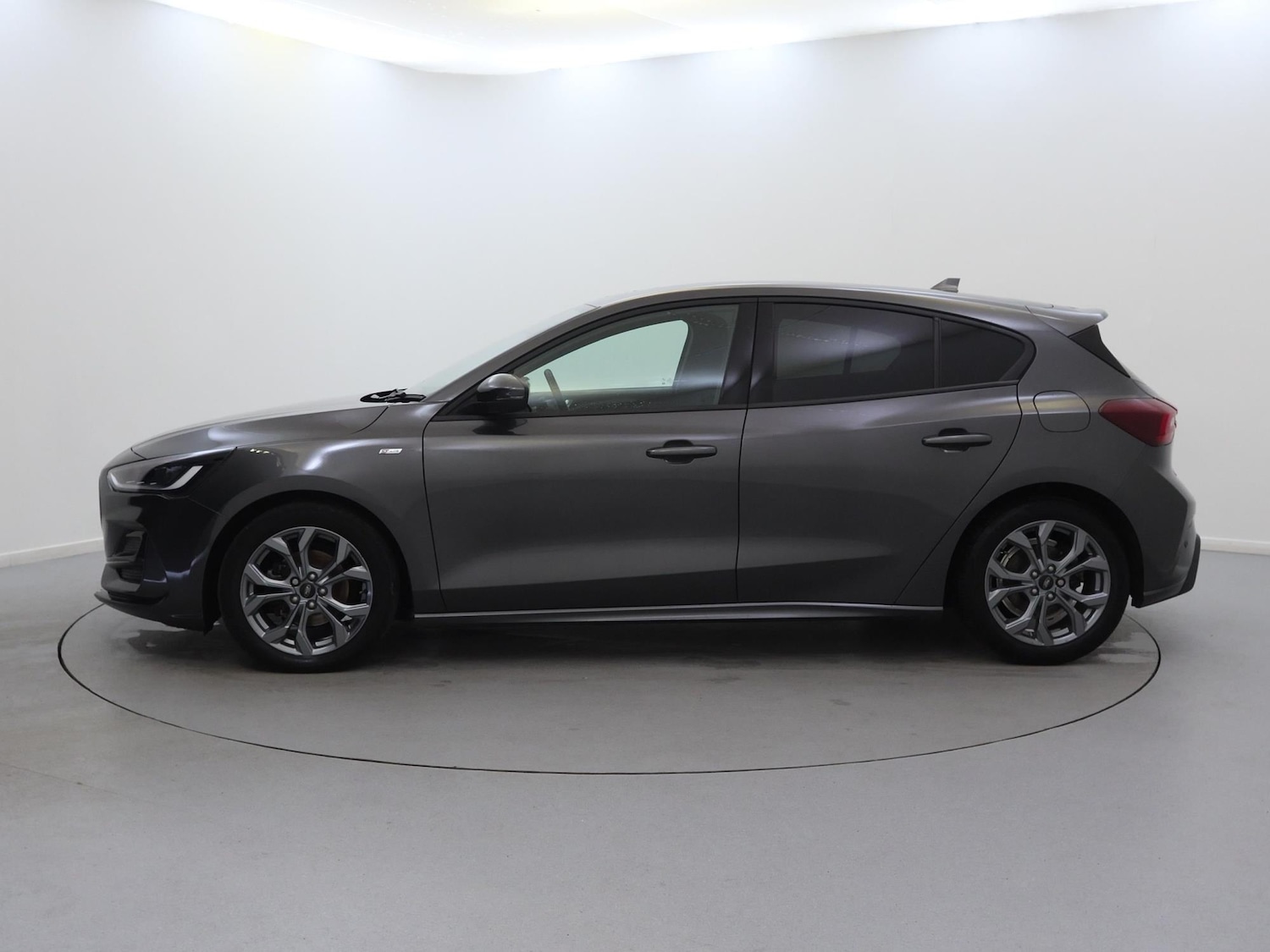 Used Ford Focus 2023 for sale - 76158202: Photo 4