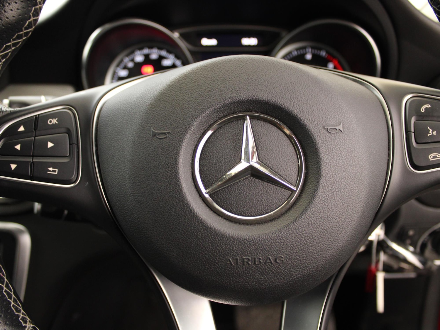 Used Mercedes-Benz GLA 2017 for sale - 76916485: Photo 23