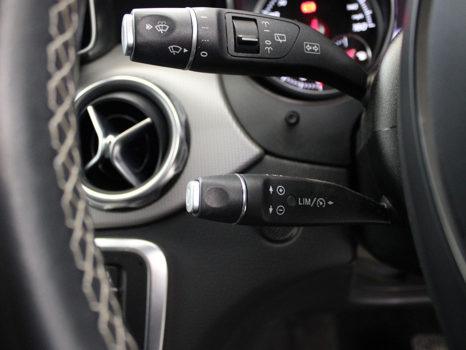 Used Mercedes-Benz GLA 2017 for sale - 76916485: Photo 27