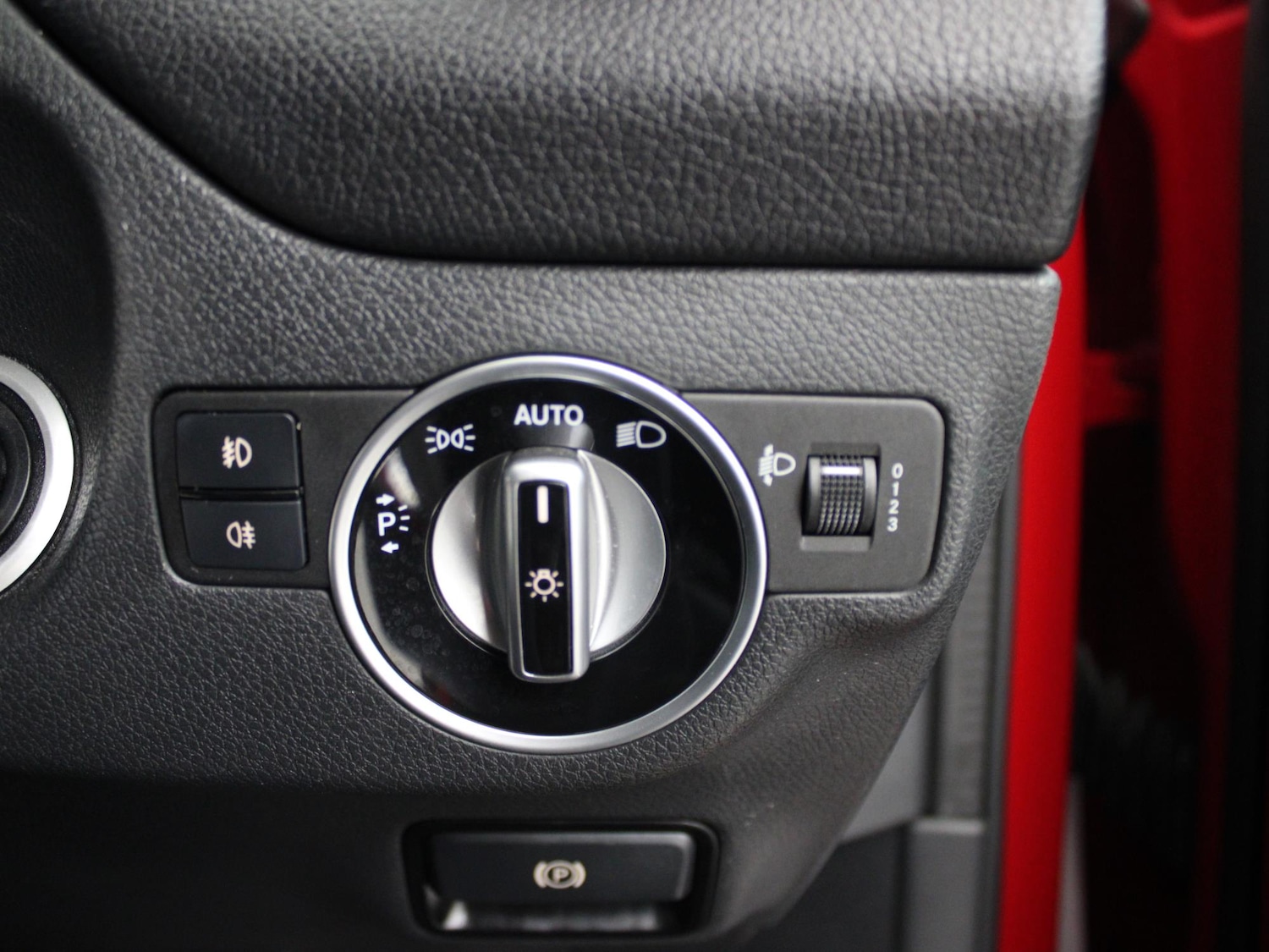 Used Mercedes-Benz GLA 2017 for sale - 76916485: Photo 30