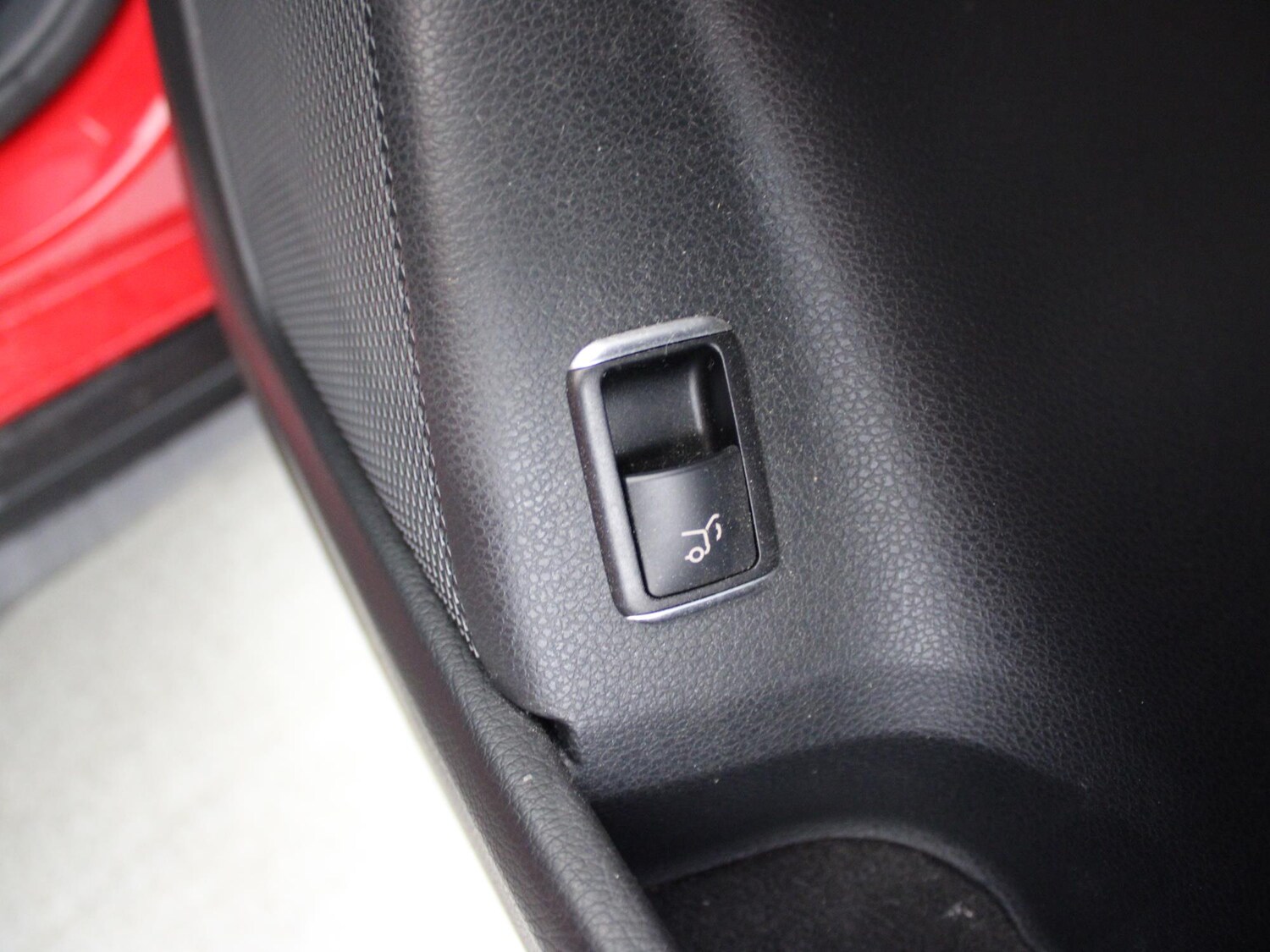 Used Mercedes-Benz GLA 2017 for sale - 76916485: Photo 33