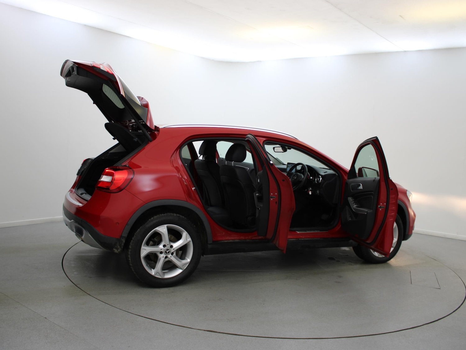 Used Mercedes-Benz GLA 2017 for sale - 76916485: Photo 36