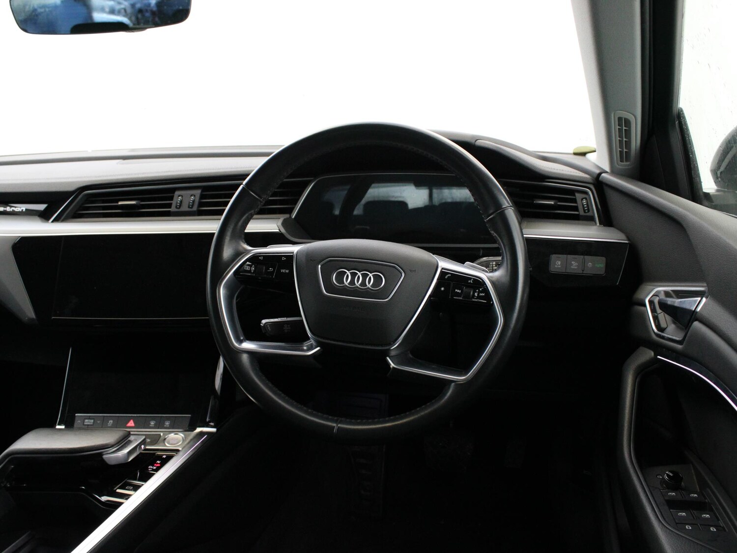 Used Audi e-tron 2020 for sale - 77829364: Photo 12