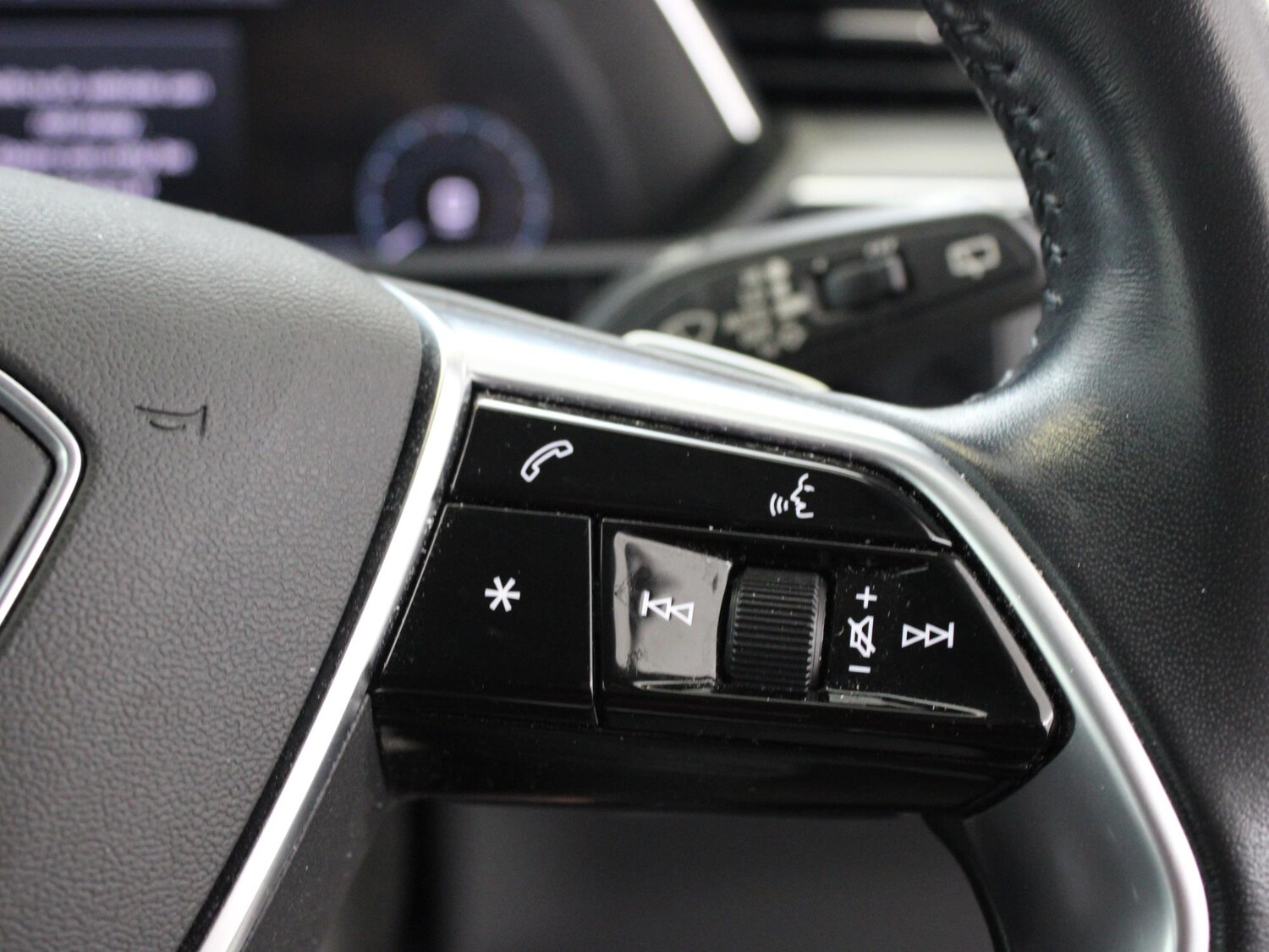 Used Audi e-tron 2020 for sale - 77829364: Photo 13