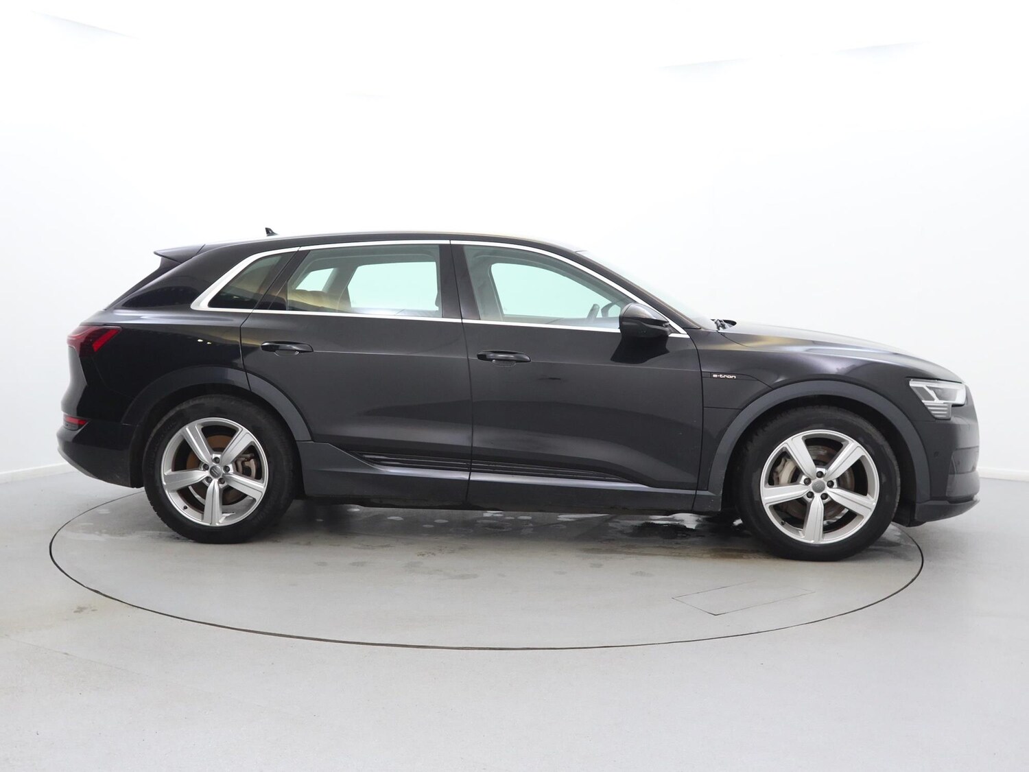 Used Audi e-tron 2020 for sale - 77829364: Photo 8