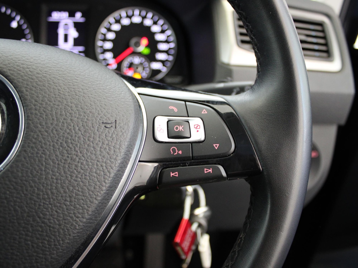 Used Volkswagen Caddy Maxi Life 2020 for sale - 76587973: Photo 32