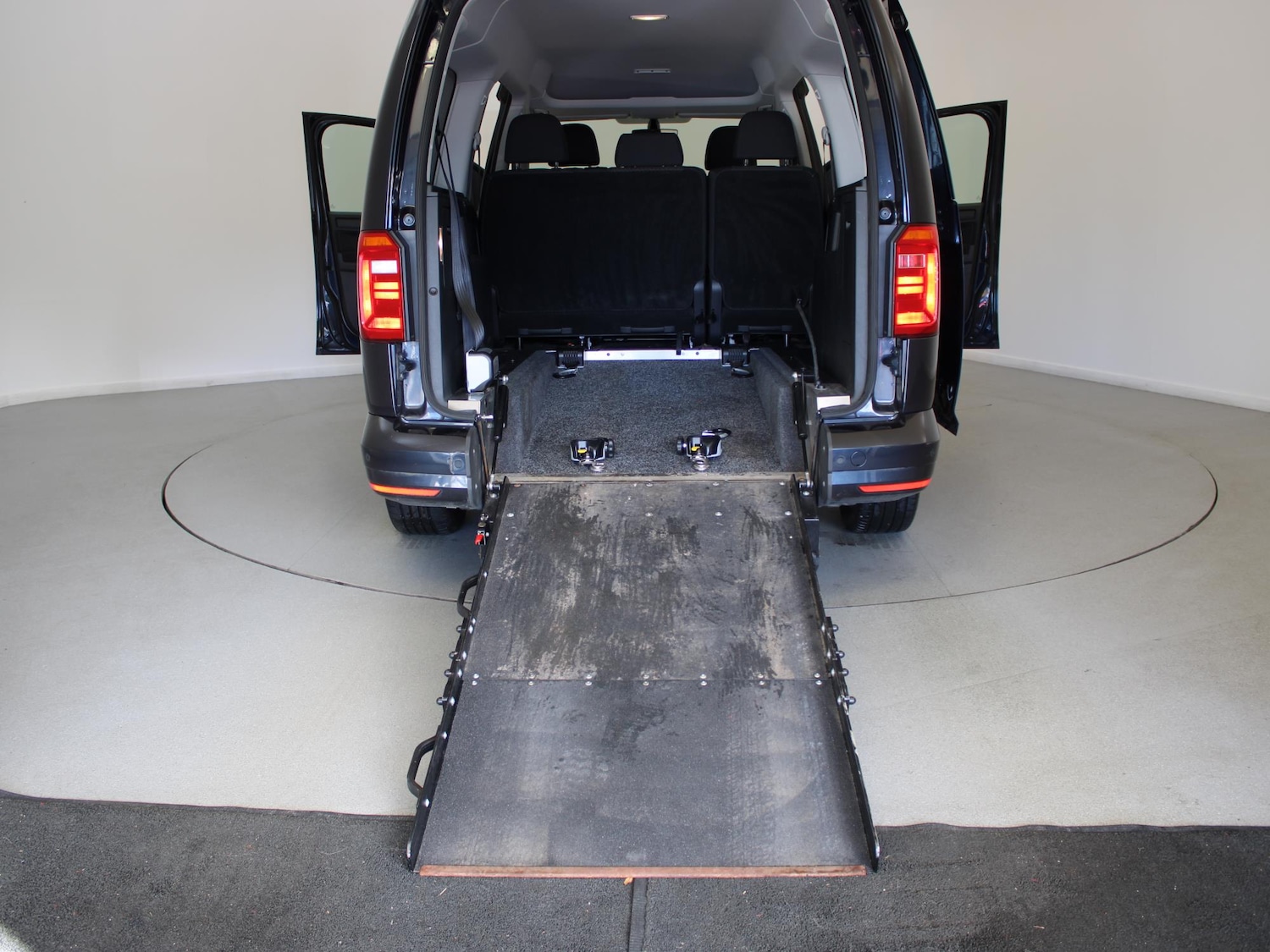 Used Volkswagen Caddy Maxi Life 2020 for sale - 76587973: Photo 45