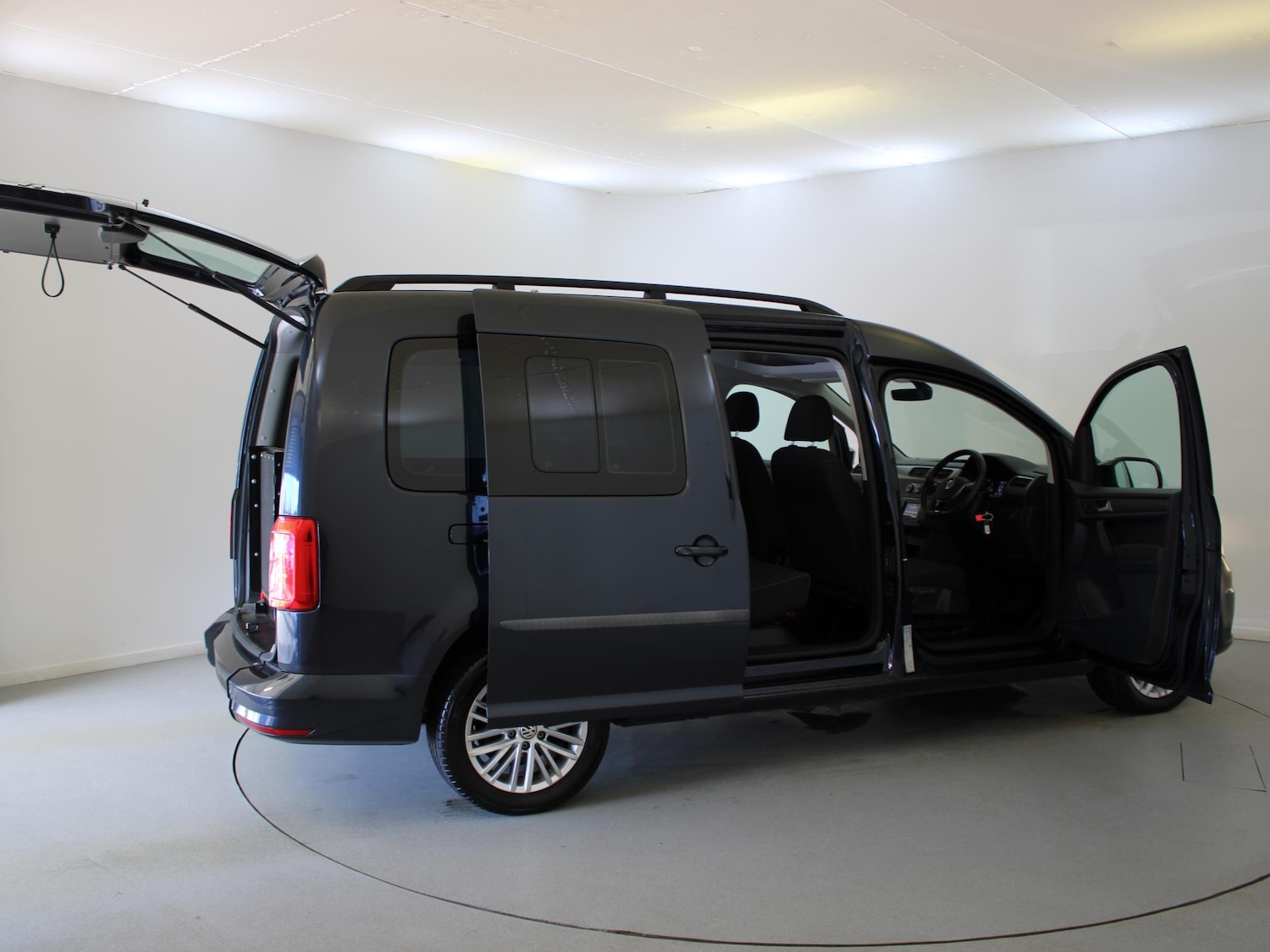 Used Volkswagen Caddy Maxi Life 2020 for sale - 76587973: Photo 48