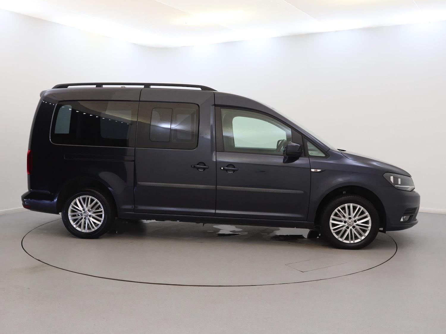 Used Volkswagen Caddy Maxi Life 2020 for sale - 76587973: Photo 8