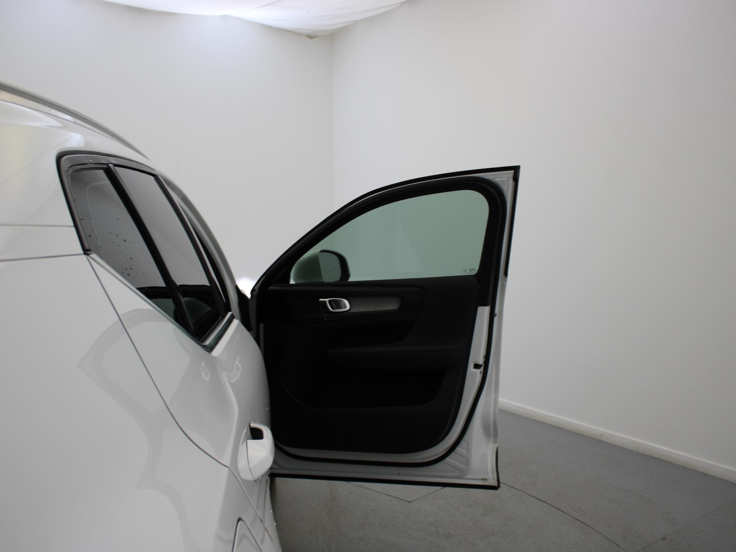 Used Volvo XC40 2020 for sale - 77686984: Photo 34
