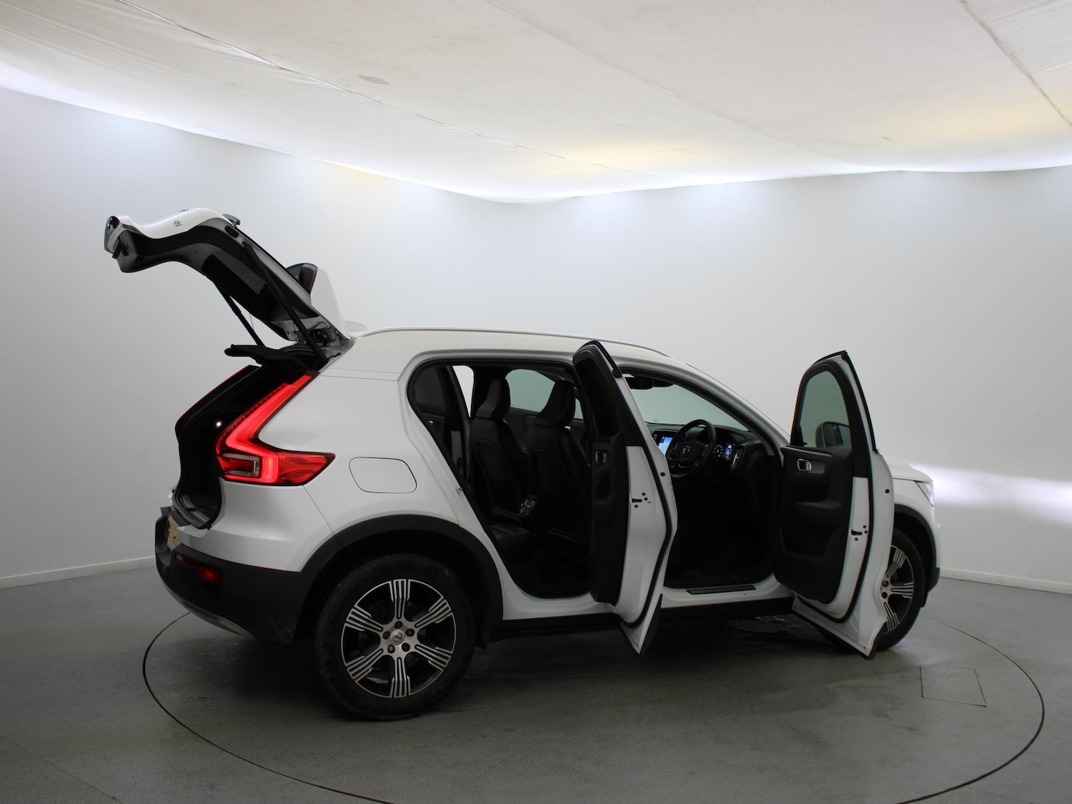 Used Volvo XC40 2020 for sale - 77686984: Photo 36