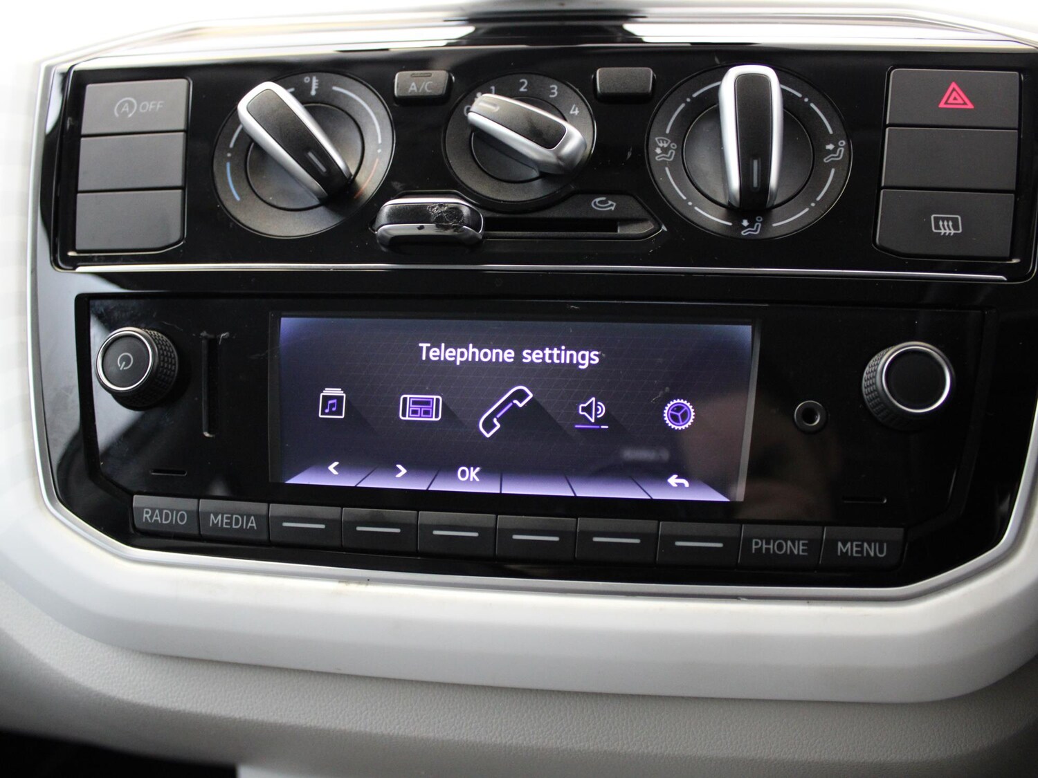 Used Volkswagen up! 2019 for sale - 76243677: Photo 17