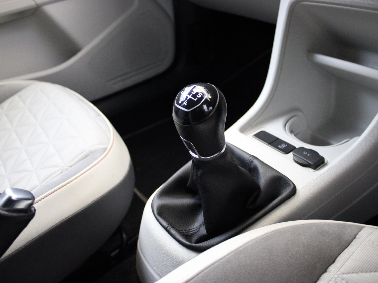 Used Volkswagen up! 2019 for sale - 76243677: Photo 28