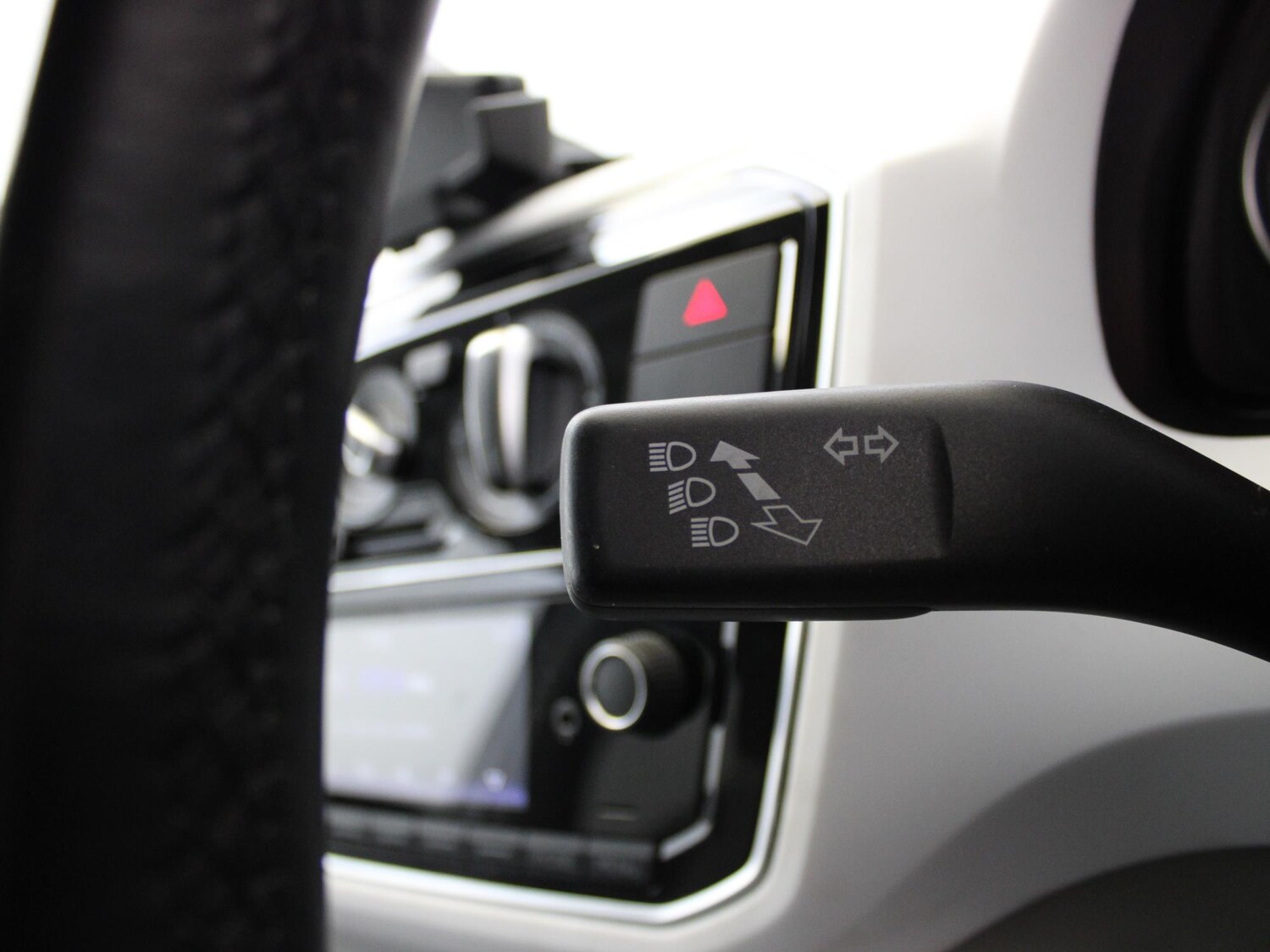 Used Volkswagen up! 2019 for sale - 76243677: Photo 31