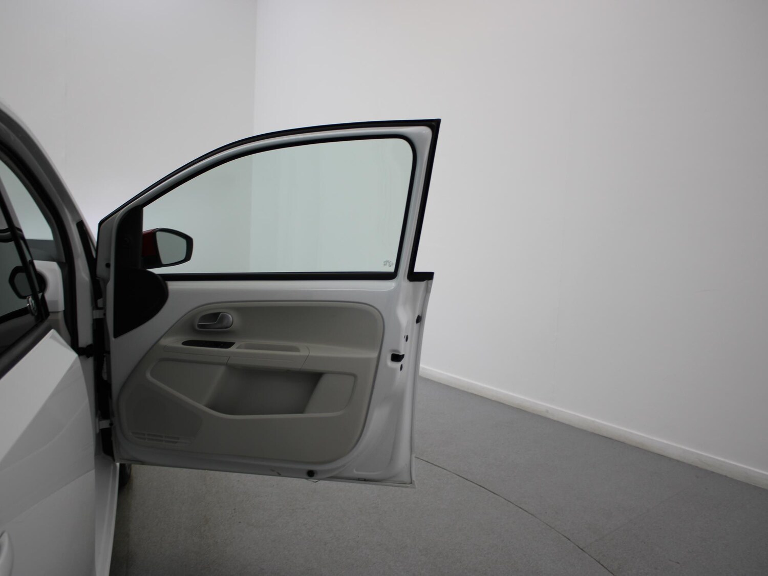 Used Volkswagen up! 2019 for sale - 76243677: Photo 34