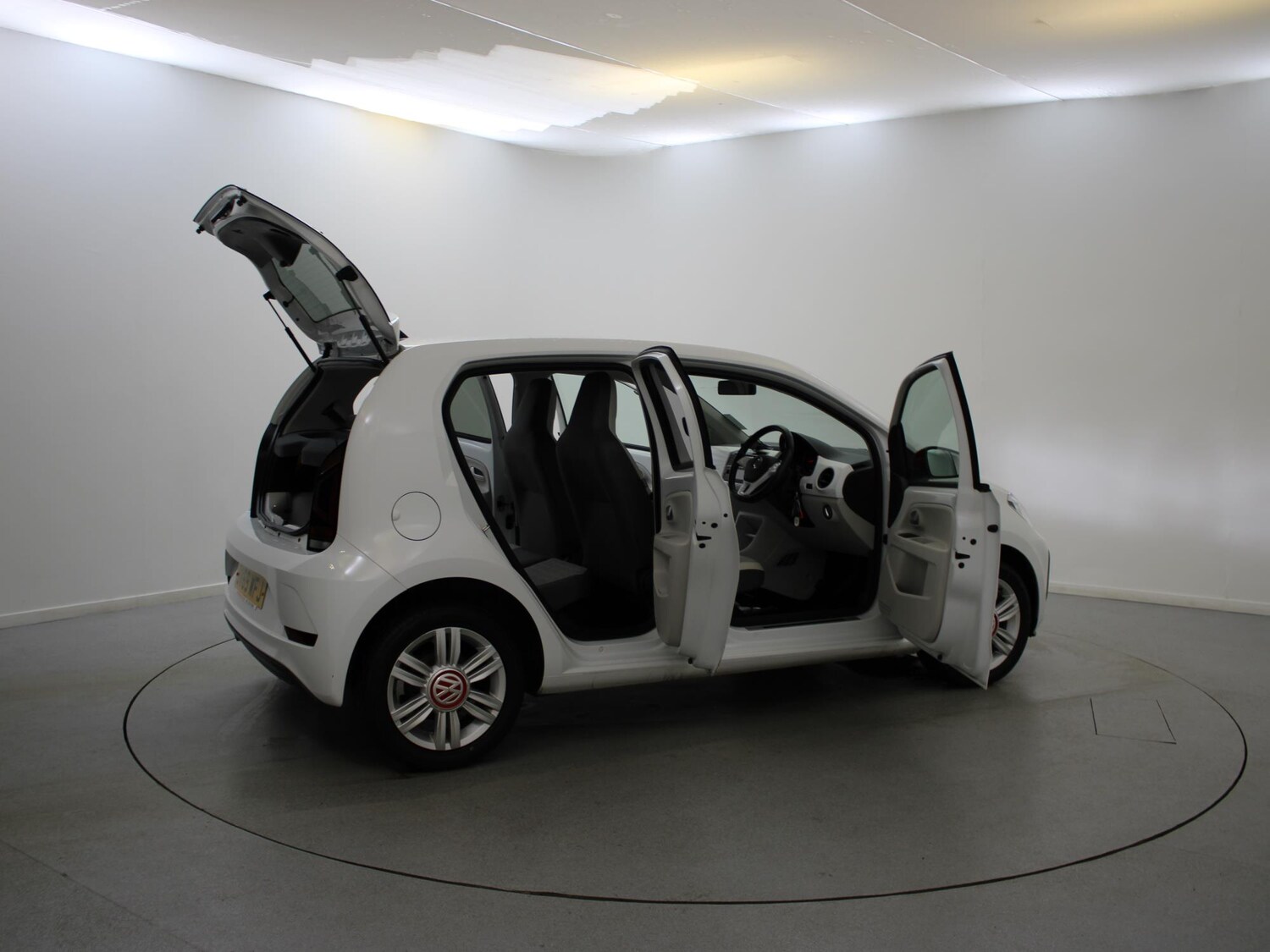 Used Volkswagen up! 2019 for sale - 76243677: Photo 37