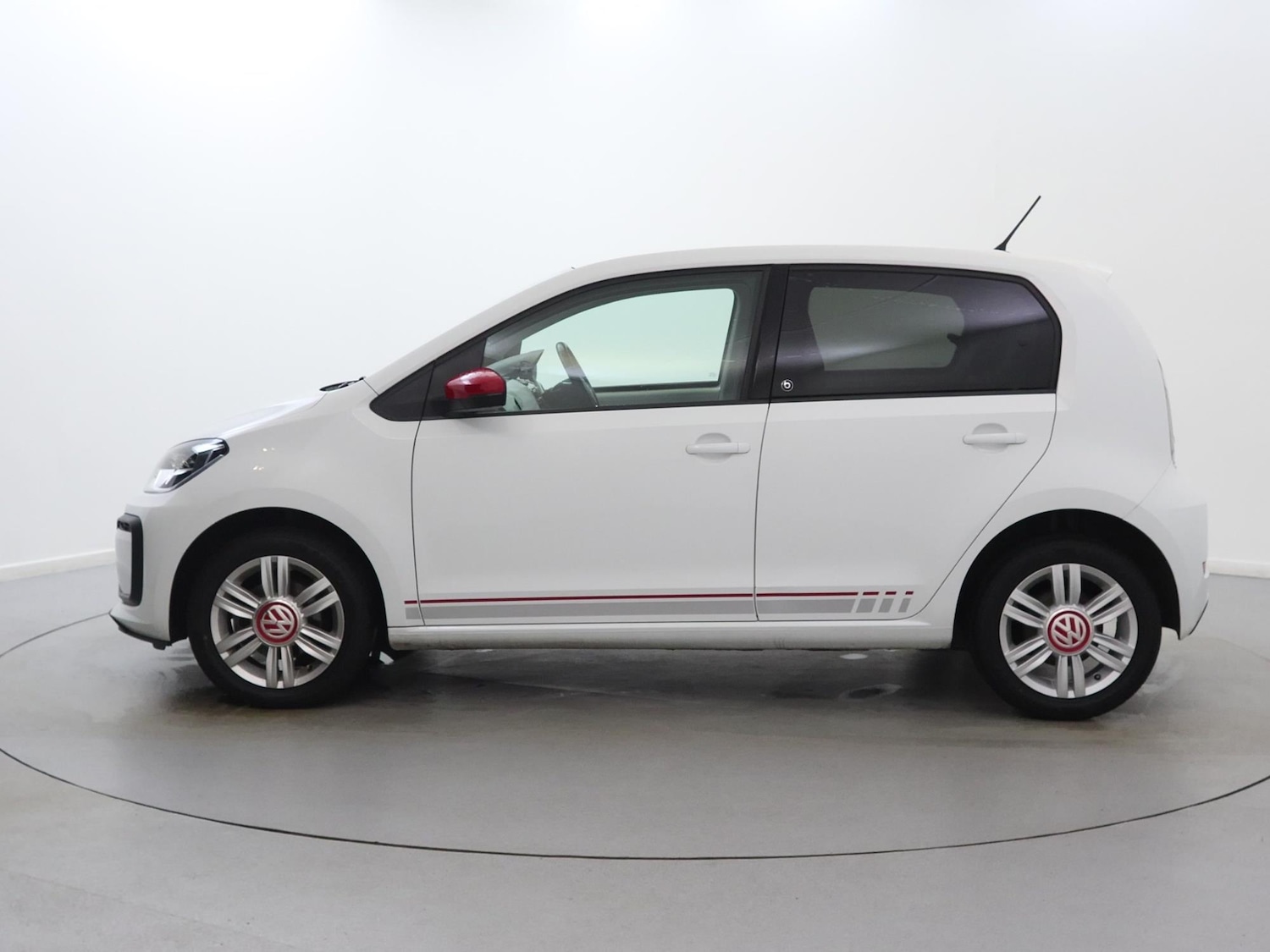 Used Volkswagen up! 2019 for sale - 76243677: Photo 4