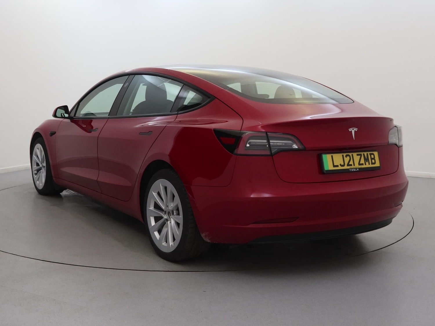 Used Tesla Model 3 2021 for sale - 76016379: Photo 7