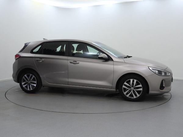 Used Hyundai i30 2018 for sale - 76016363: Photo 8