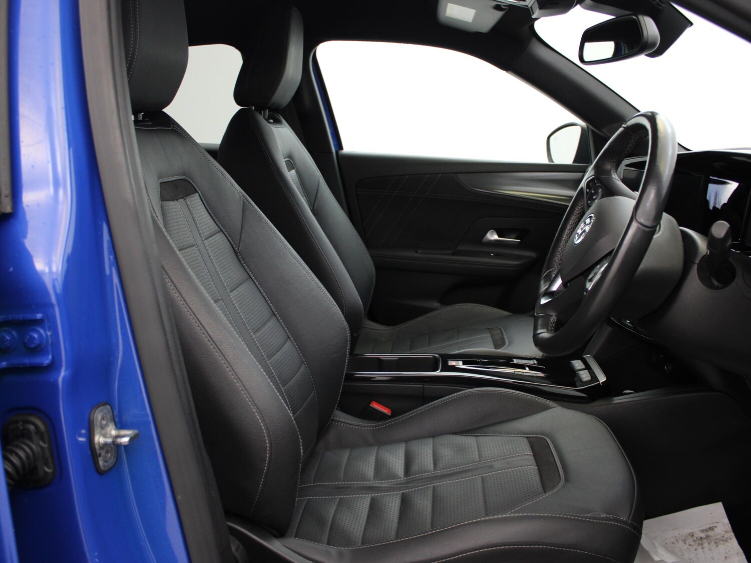 Used Vauxhall Mokka 2023 for sale - 77561228: Photo 9