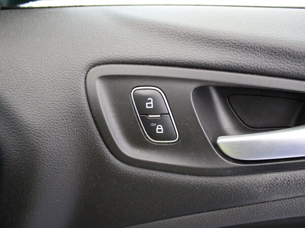 Used Ford Kuga 2018 for sale - 75674045: Photo 33