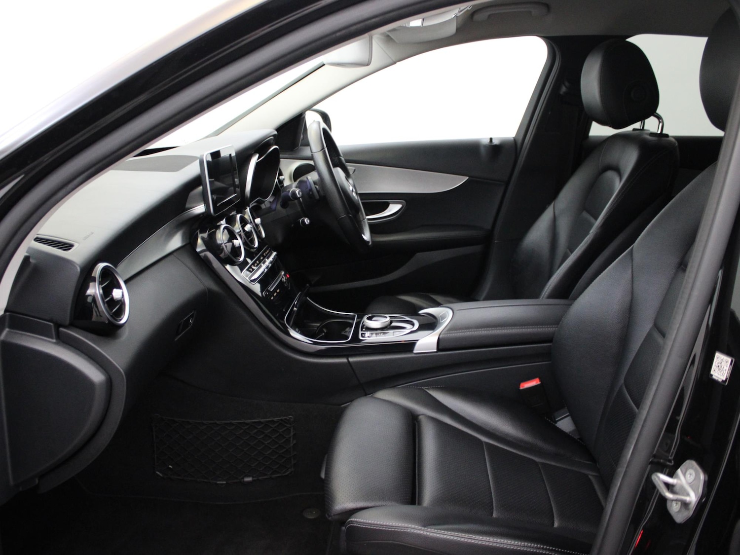 Used Mercedes-Benz C Class 2018 for sale - 76515812: Photo 12