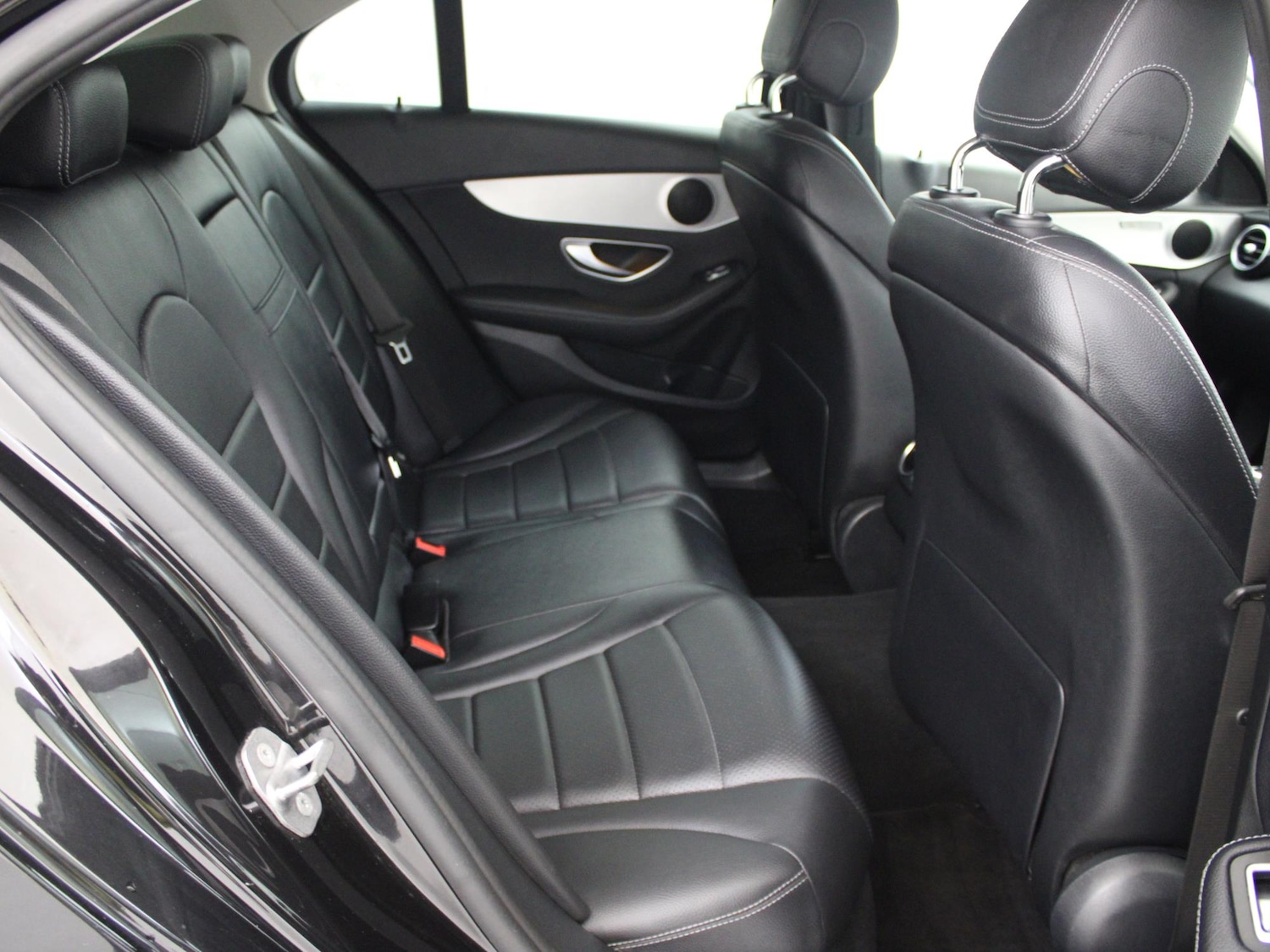 Used Mercedes-Benz C Class 2018 for sale - 76515812: Photo 16