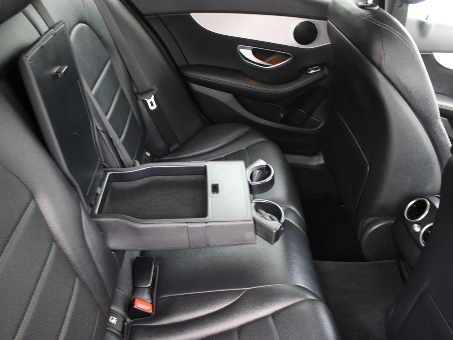 Used Mercedes-Benz C Class 2018 for sale - 76515812: Photo 18