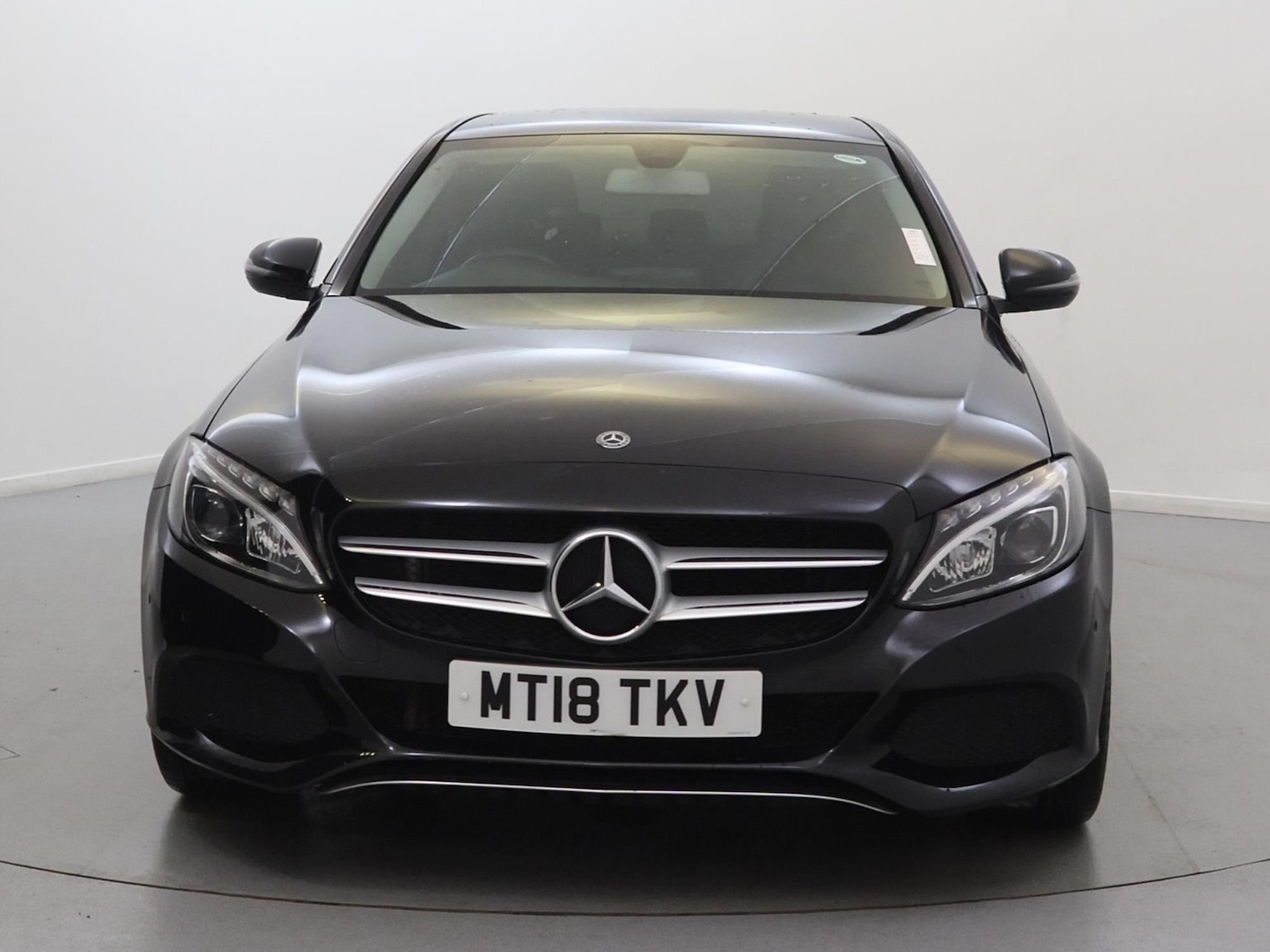 Used Mercedes-Benz C Class 2018 for sale - 76515812: Photo 2