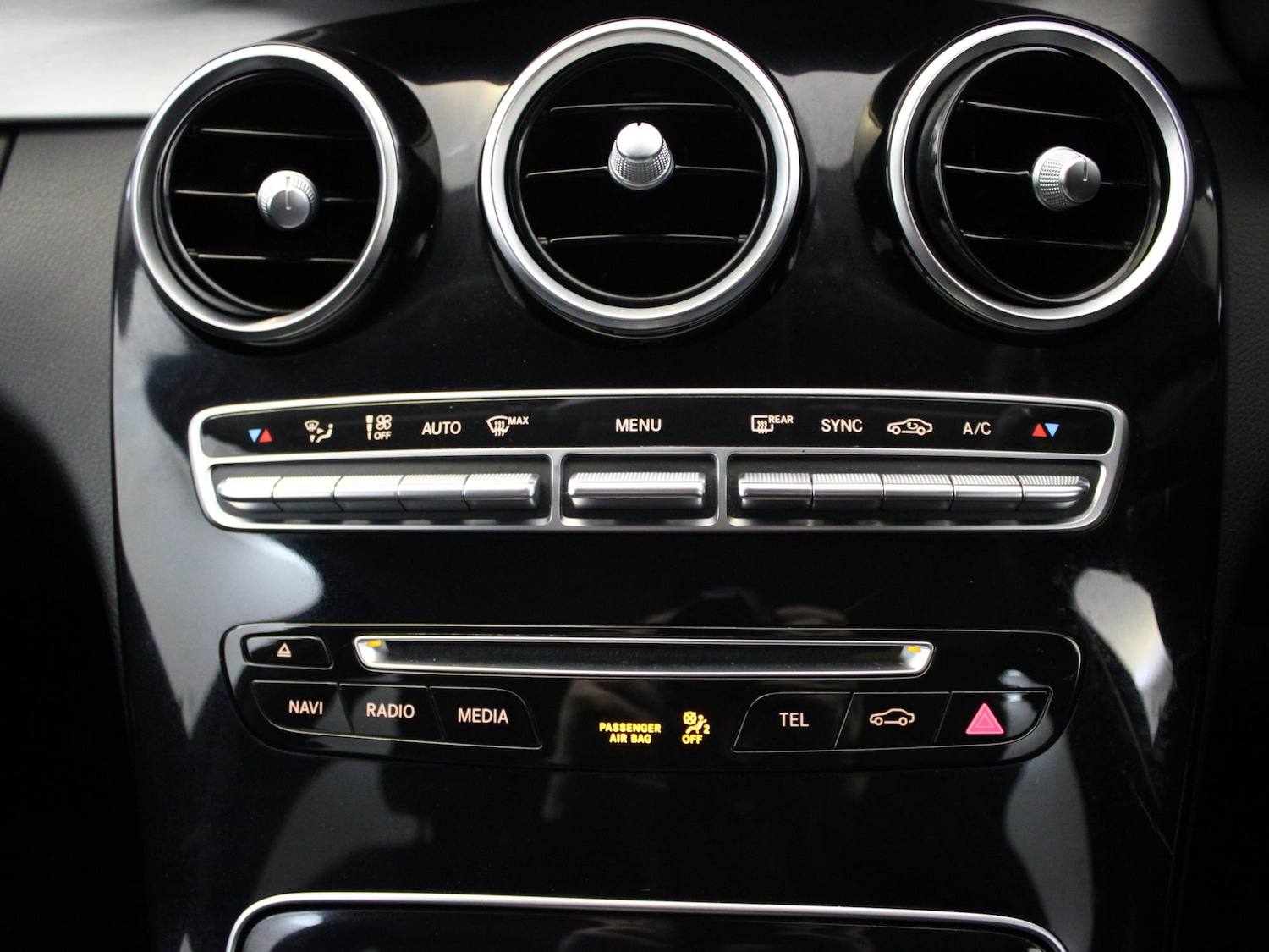 Used Mercedes-Benz C Class 2018 for sale - 76515812: Photo 28