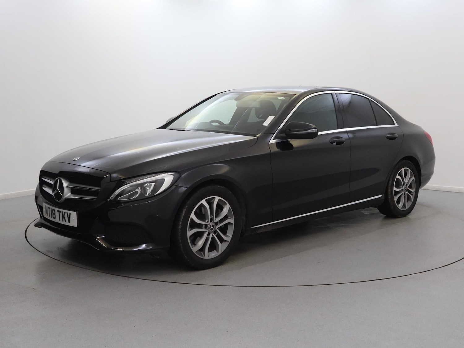 Used Mercedes-Benz C Class 2018 for sale - 76515812: Photo 3