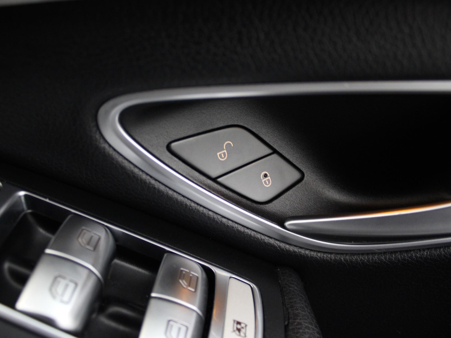 Used Mercedes-Benz C Class 2018 for sale - 76515812: Photo 40