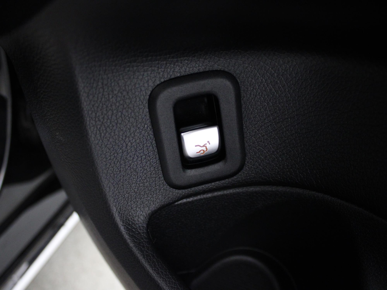 Used Mercedes-Benz C Class 2018 for sale - 76515812: Photo 42