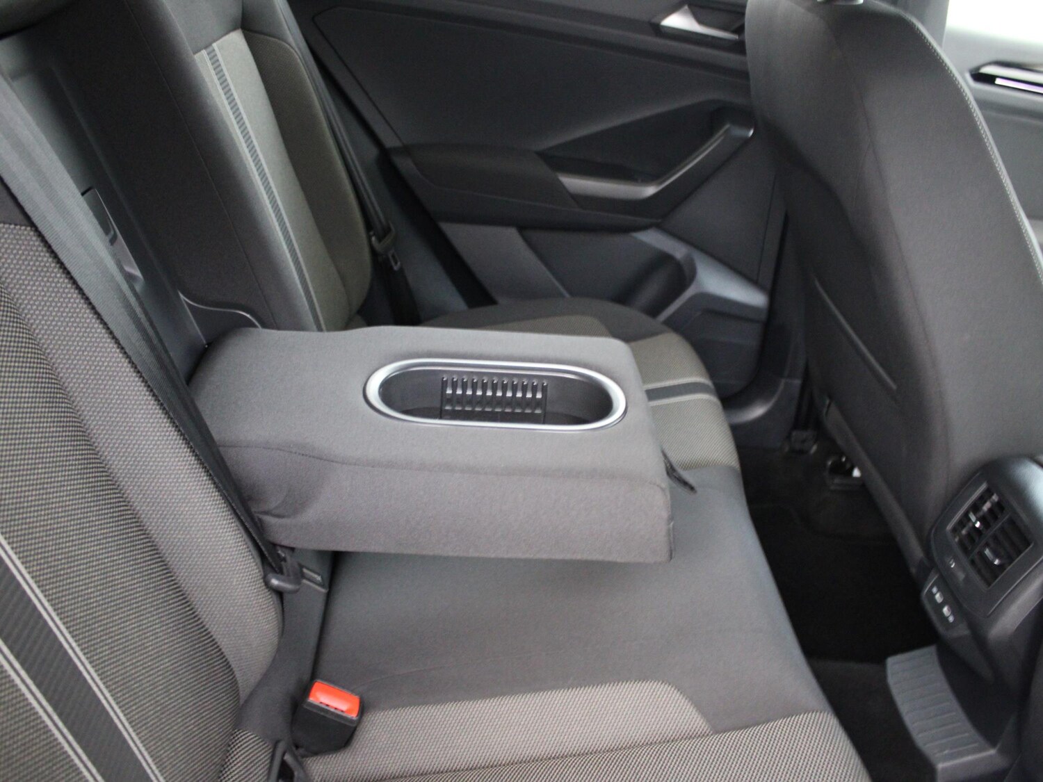 Used Volkswagen T-Roc 2021 for sale - 77514963: Photo 14