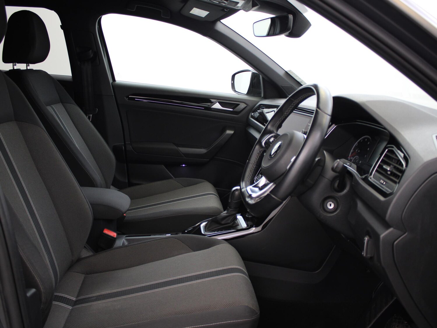 Used Volkswagen T-Roc 2021 for sale - 77514963: Photo 9