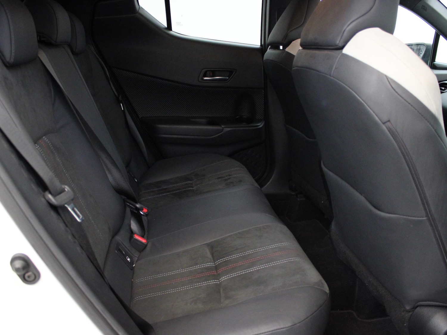 Used Toyota C-HR 2021 for sale - 76300269: Photo 11