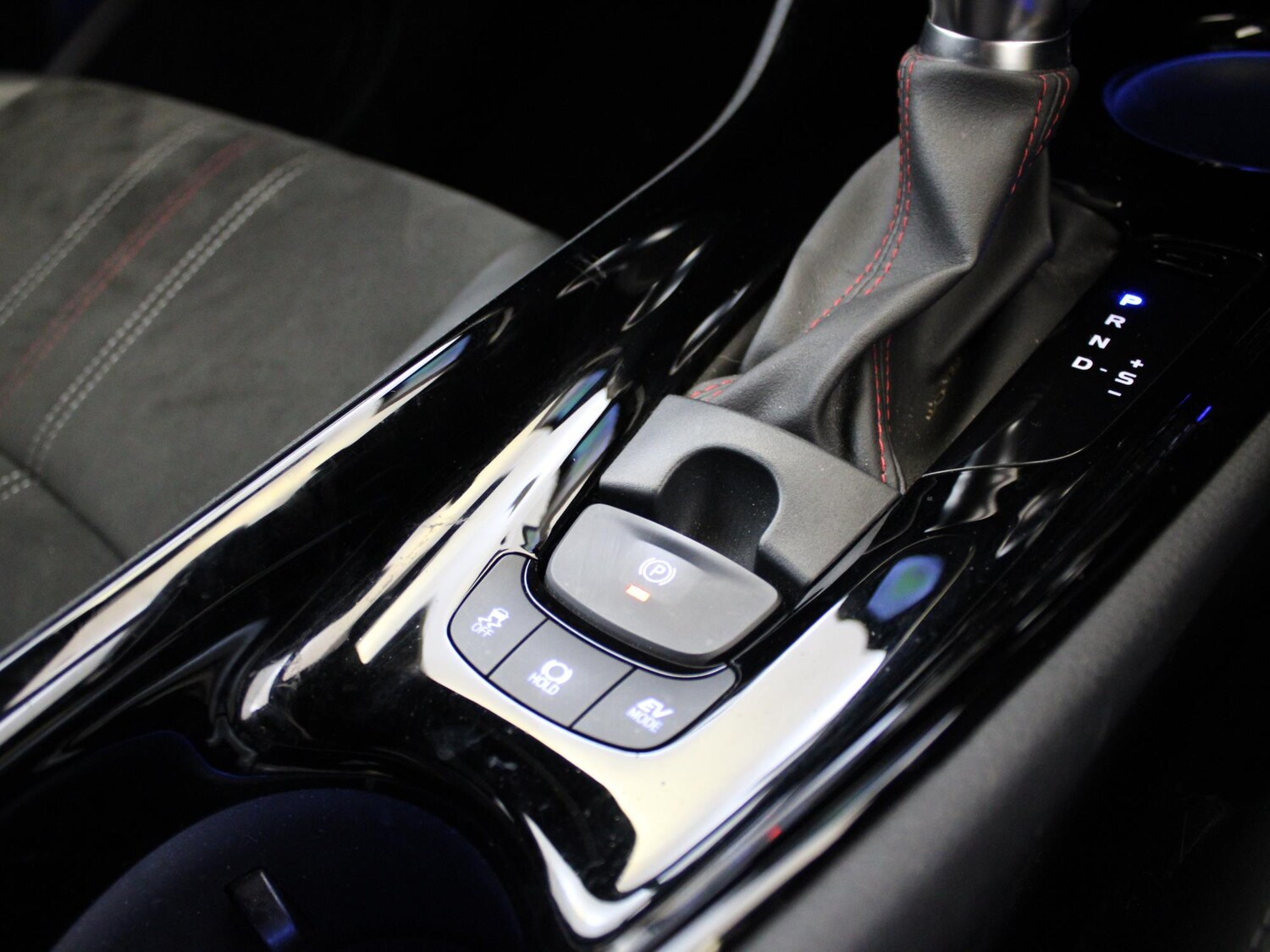 Used Toyota C-HR 2021 for sale - 76300269: Photo 27