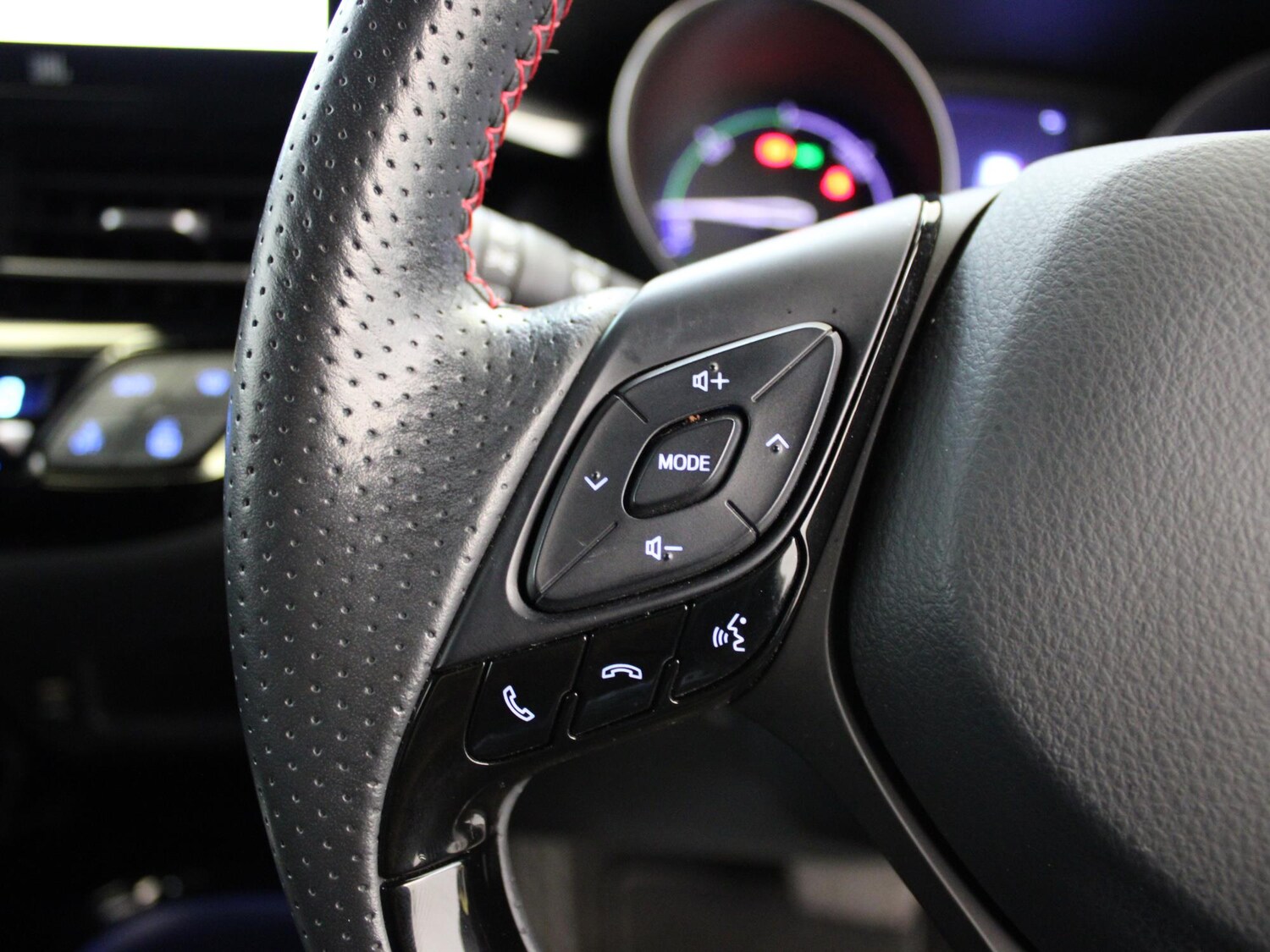 Used Toyota C-HR 2021 for sale - 76300269: Photo 31